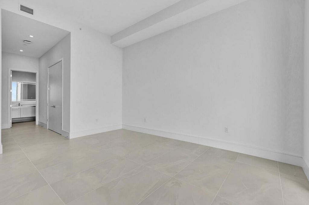 220 Lake Shore Drive, Unit 2411, Lake Park, FL 33403 Photo