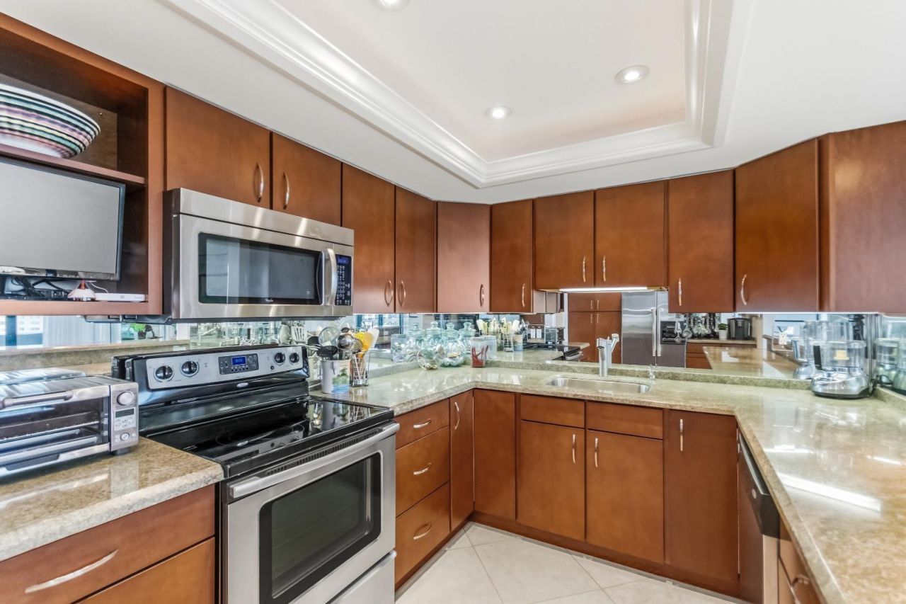 115 Lakeshore Drive, Unit 448, North Palm Beach, FL 33408 Photo