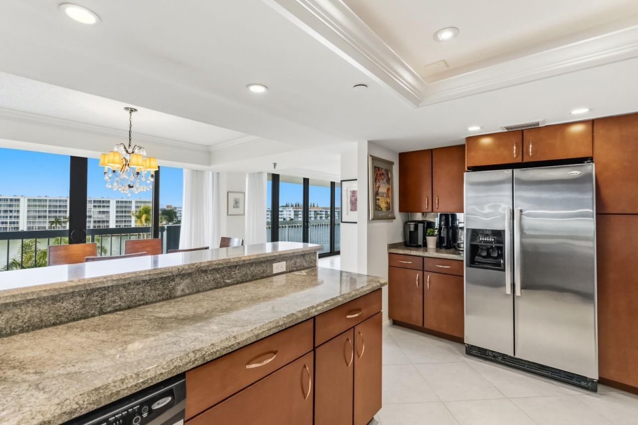 115 Lakeshore Drive, Unit 448, North Palm Beach, FL 33408 Photo