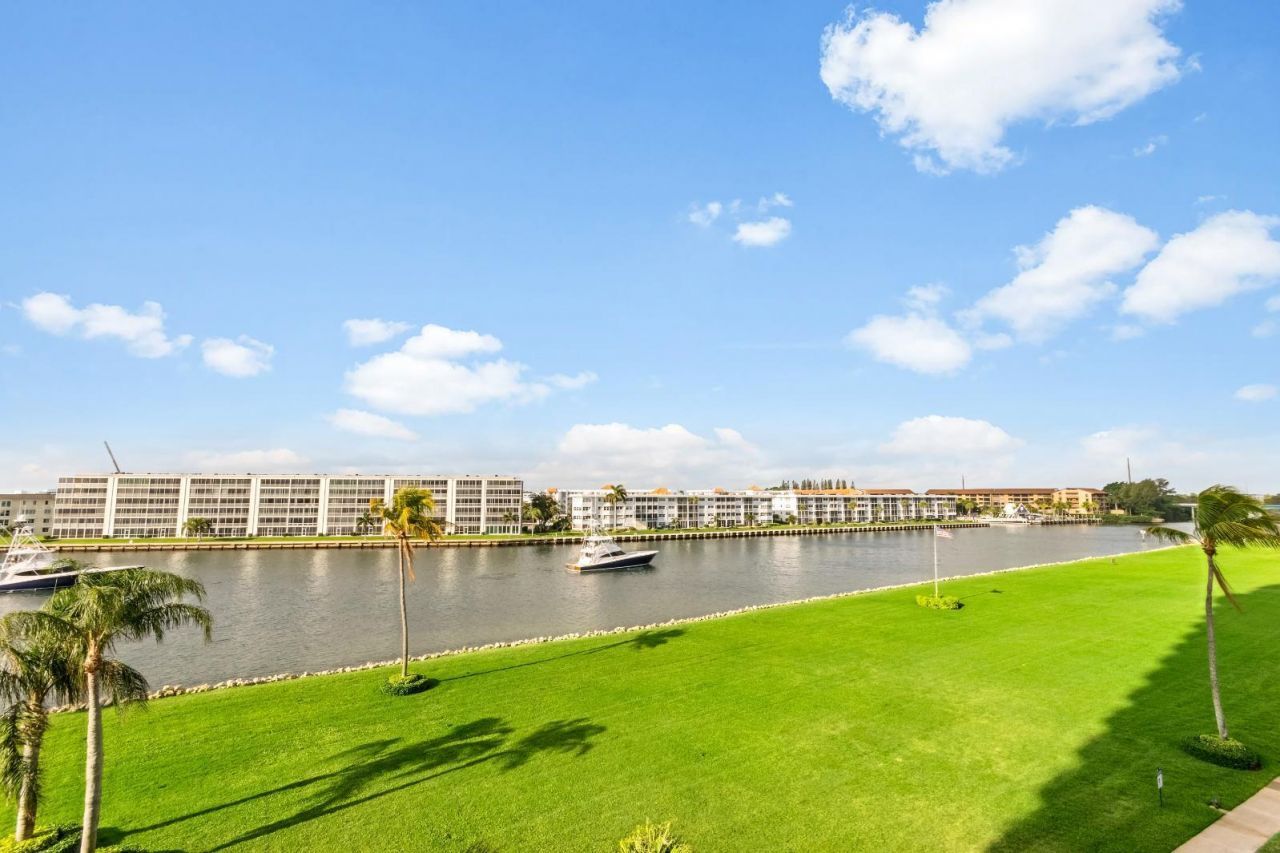 115 Lakeshore Drive, Unit 448, North Palm Beach, FL 33408 Photo