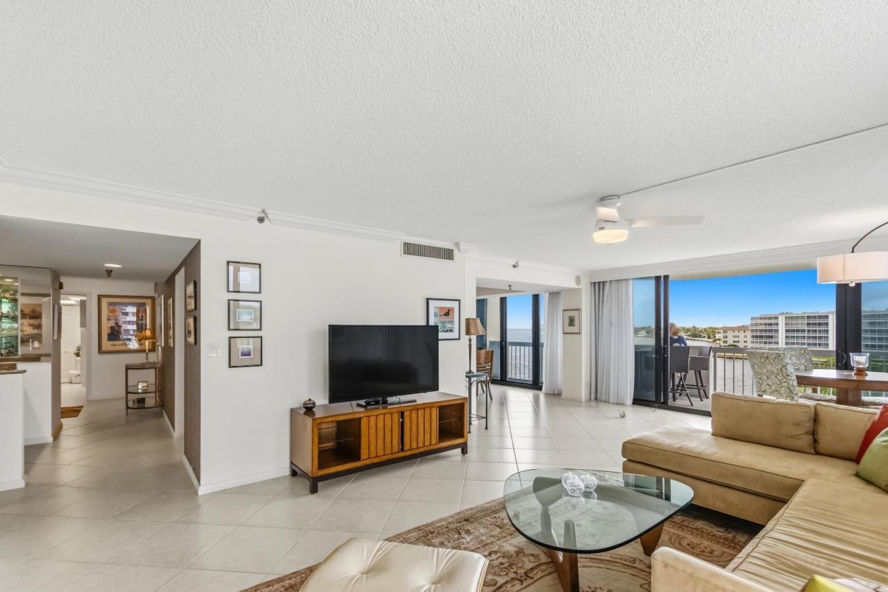 115 Lakeshore Drive, Unit 448, North Palm Beach, FL 33408 Photo