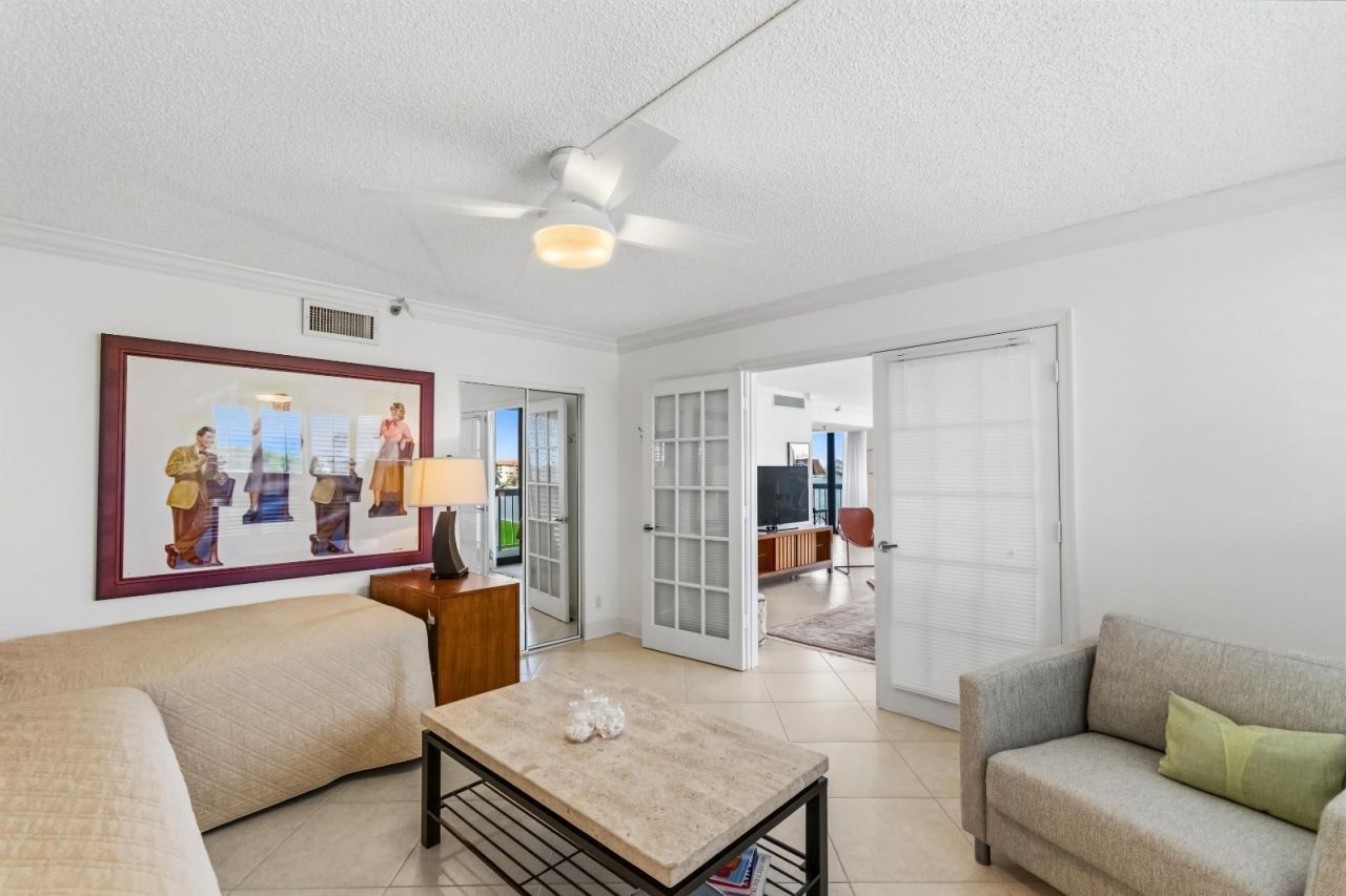 115 Lakeshore Drive, Unit 448, North Palm Beach, FL 33408 Photo