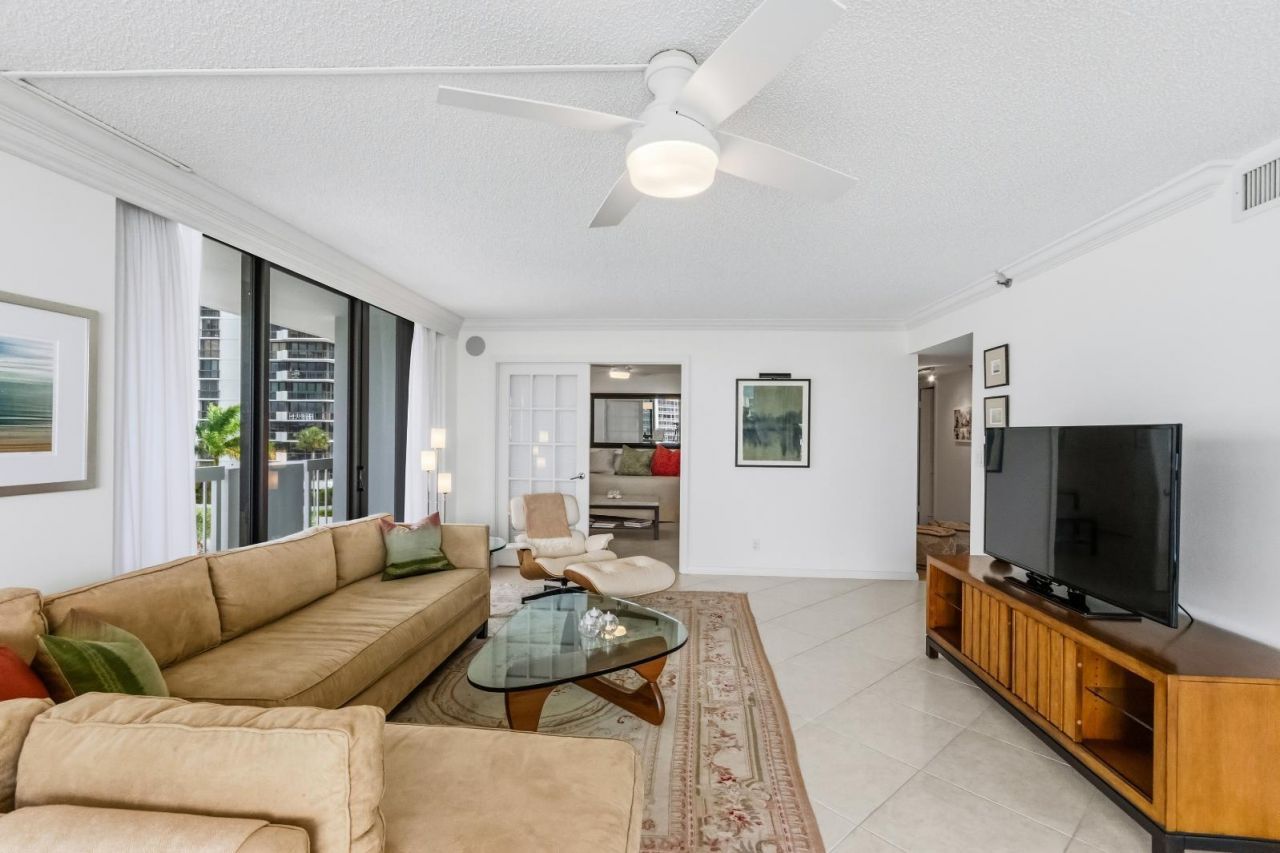 115 Lakeshore Drive, Unit 448, North Palm Beach, FL 33408 Photo