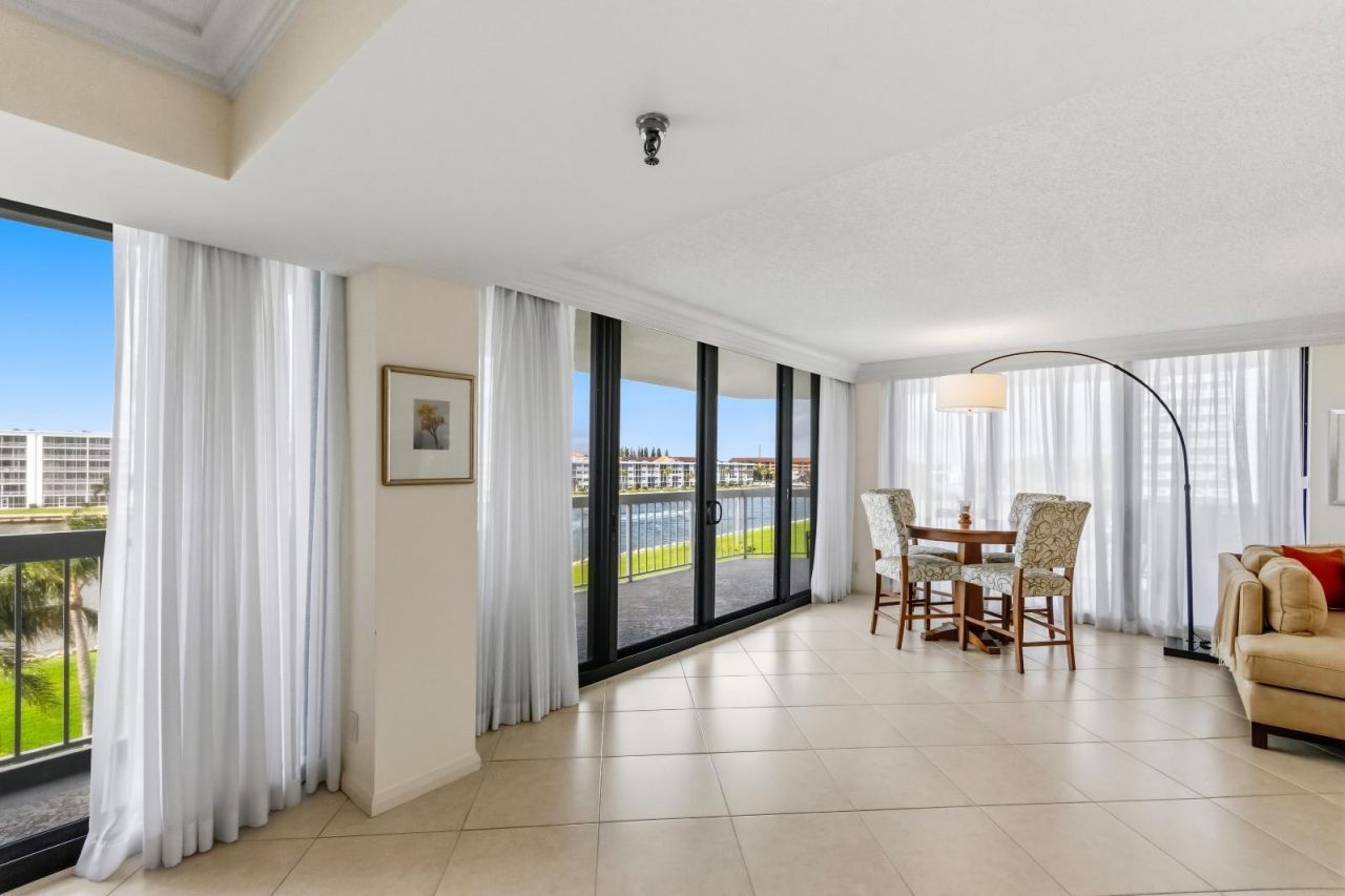 115 Lakeshore Drive, Unit 448, North Palm Beach, FL 33408 Photo