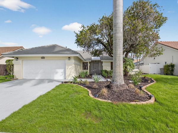 9537 Majestic Way, Boynton Beach, FL 33437