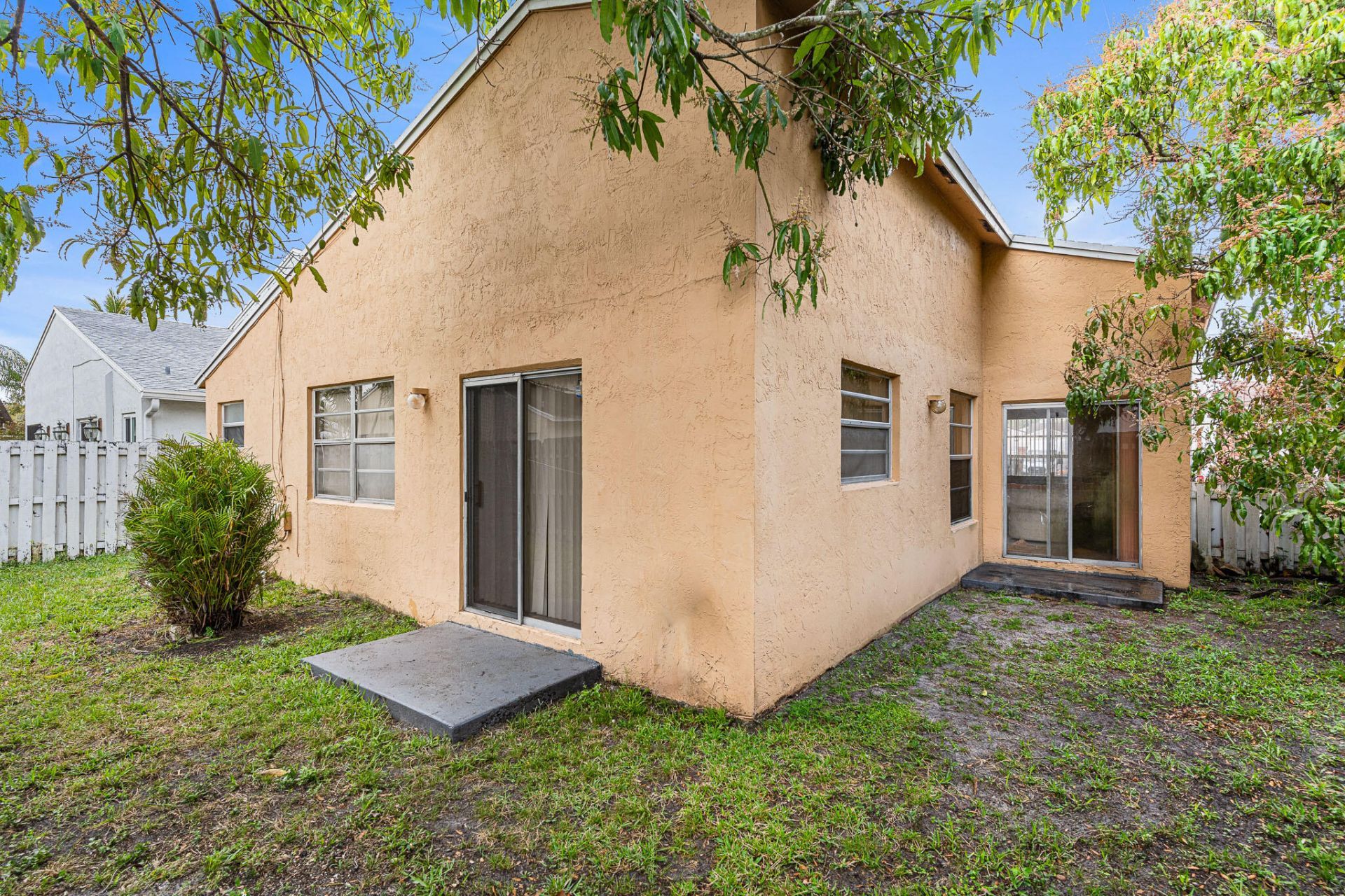 14681 N Beckley Square, Davie, FL 33325 Photo