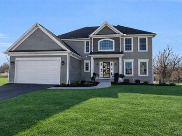 8961 Willyoungs Overlook , Clarence, NY 14031