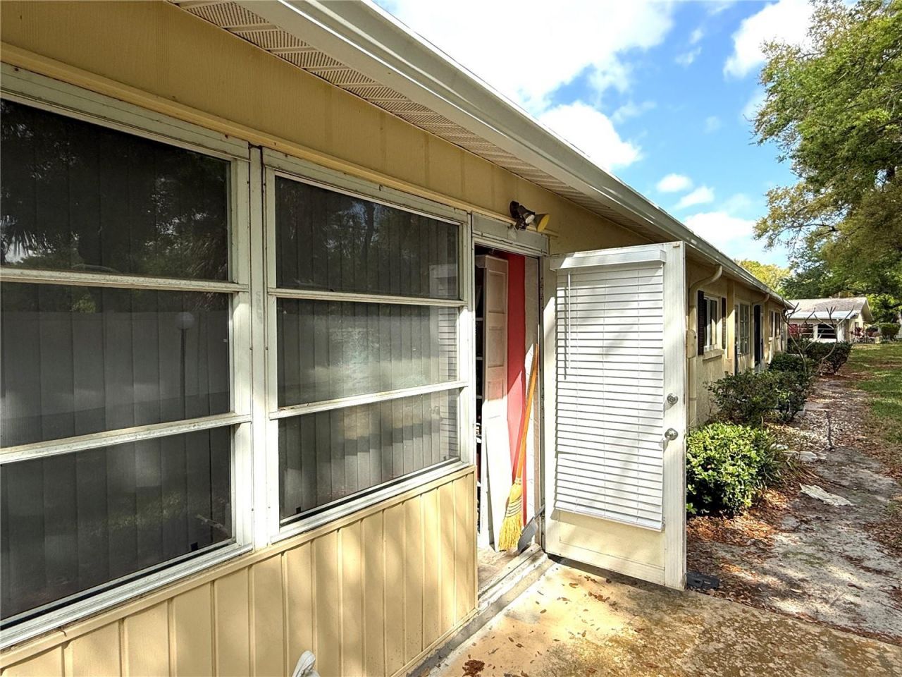 390 301 Boulevard W, Unit 8A, Bradenton, FL 34205 Photo