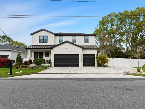 2905 W LEILA AVENUE, TAMPA, FL 33611