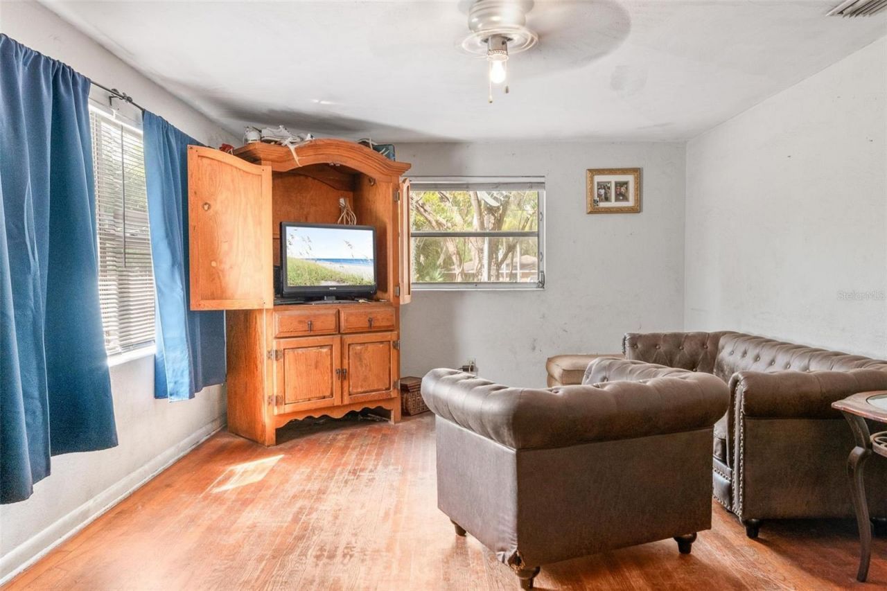 4849 Grand Avenue , De Leon Springs, FL 32130 Photo