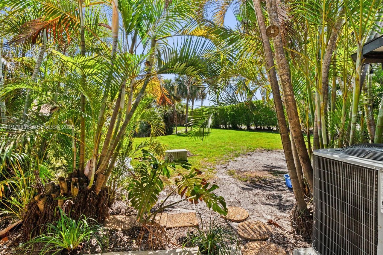 3812 NW 77th Ave , Davie, FL 33024 Photo