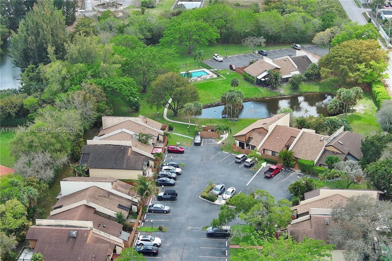 3812 NW 77th Ave , Davie, FL 33024 Photo