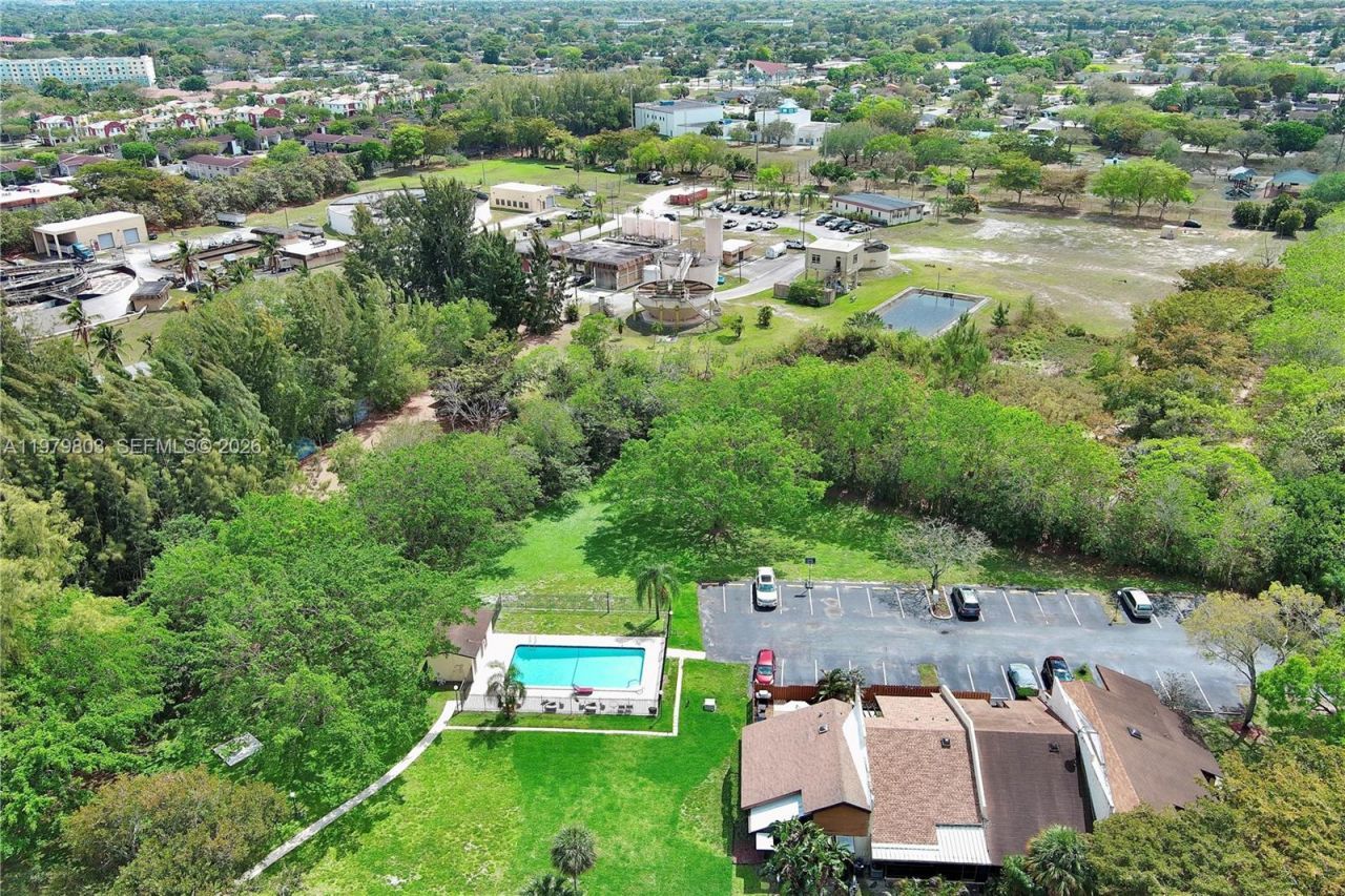 3812 NW 77th Ave , Davie, FL 33024 Photo