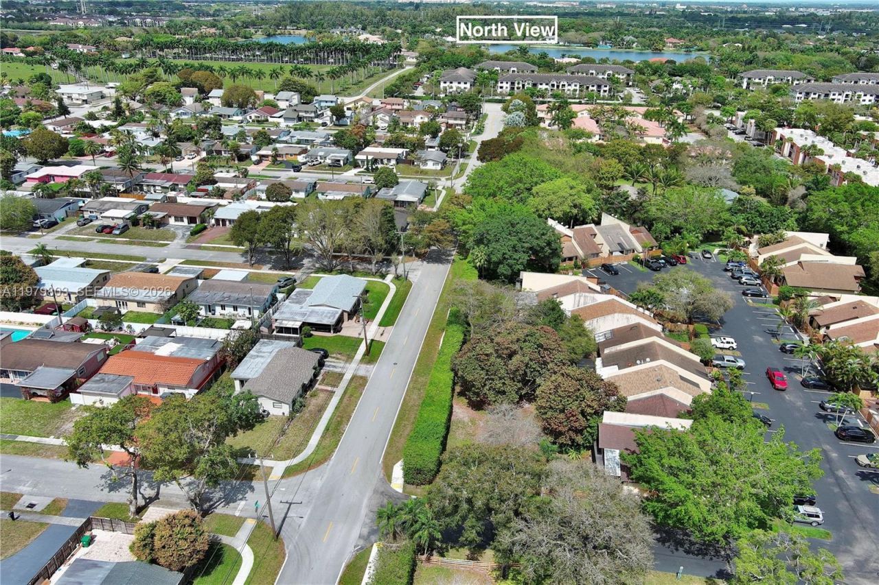 3812 NW 77th Ave , Davie, FL 33024 Photo