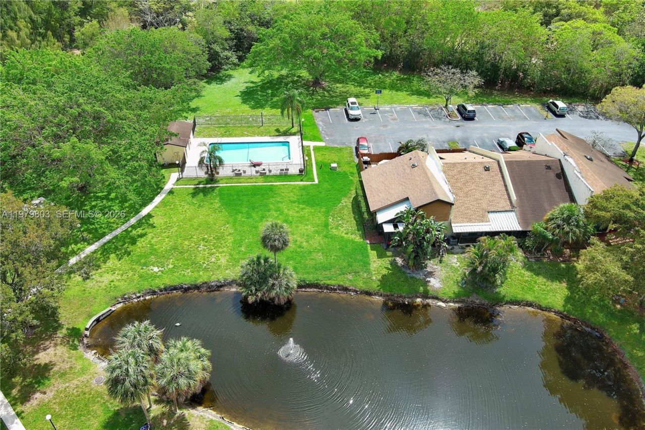 3812 NW 77th Ave , Davie, FL 33024 Photo