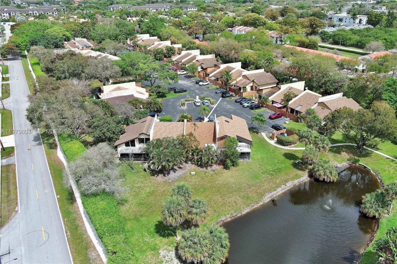 3812 NW 77th Ave , Davie, FL 33024 Photo