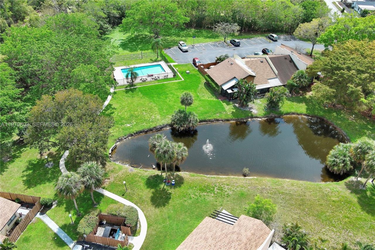 3812 NW 77th Ave , Davie, FL 33024 Photo