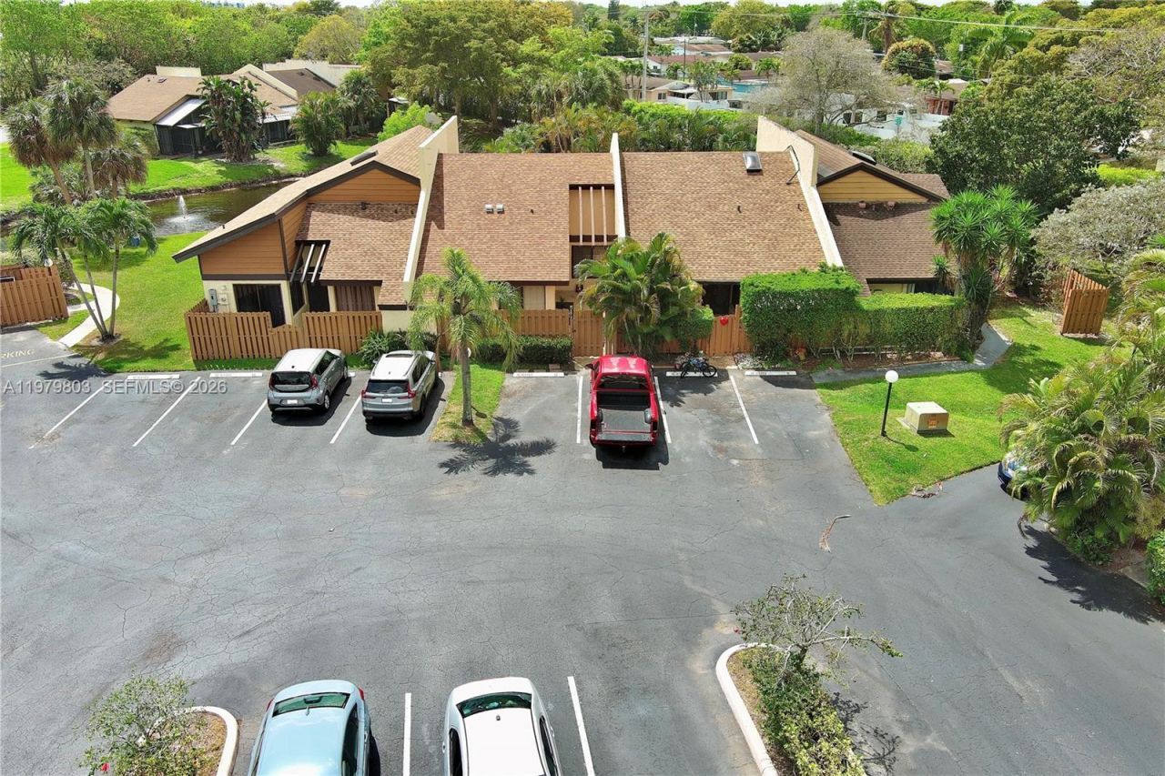 3812 NW 77th Ave , Davie, FL 33024 Photo