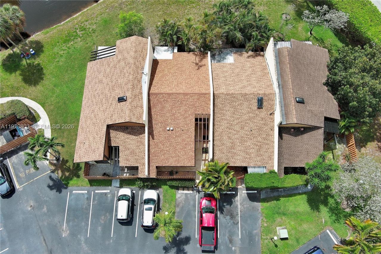 3812 NW 77th Ave , Davie, FL 33024 Photo