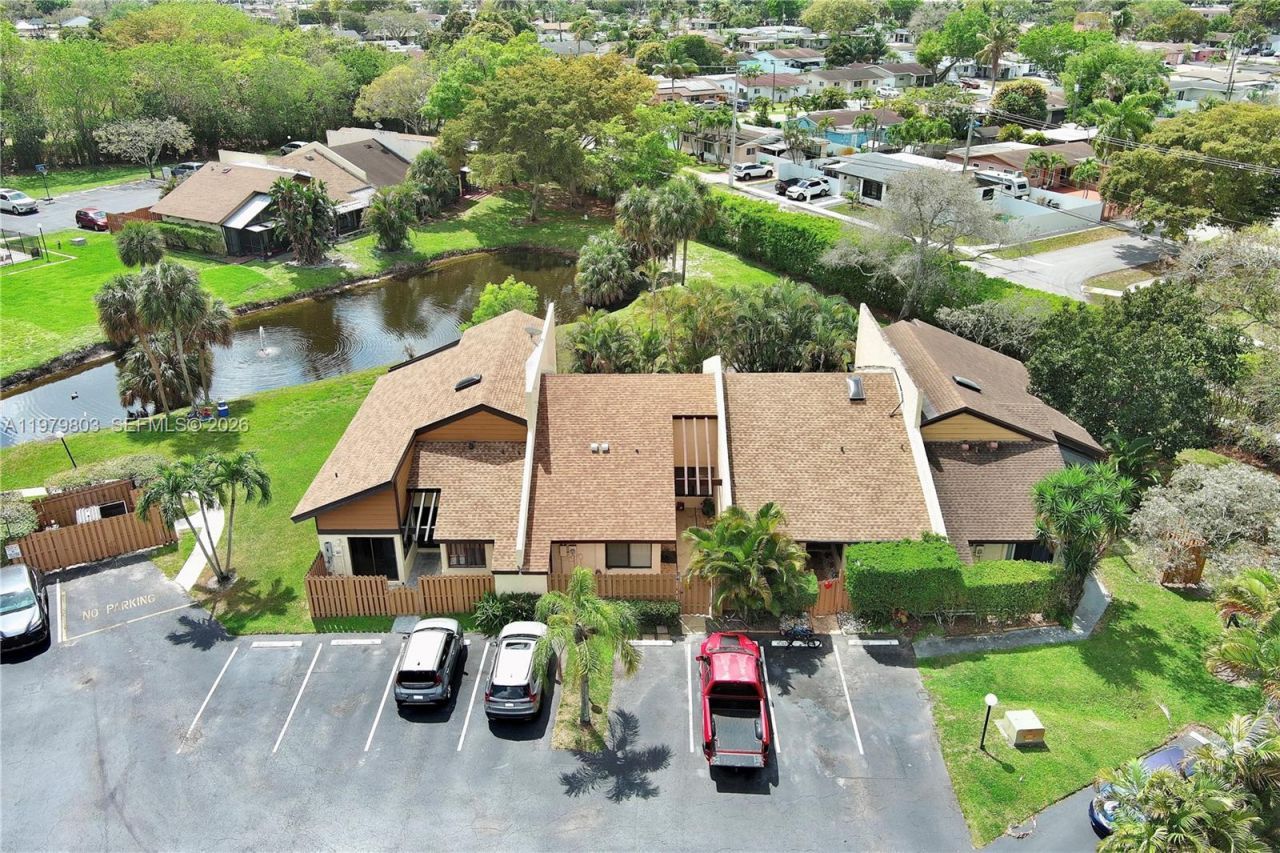 3812 NW 77th Ave , Davie, FL 33024 Photo