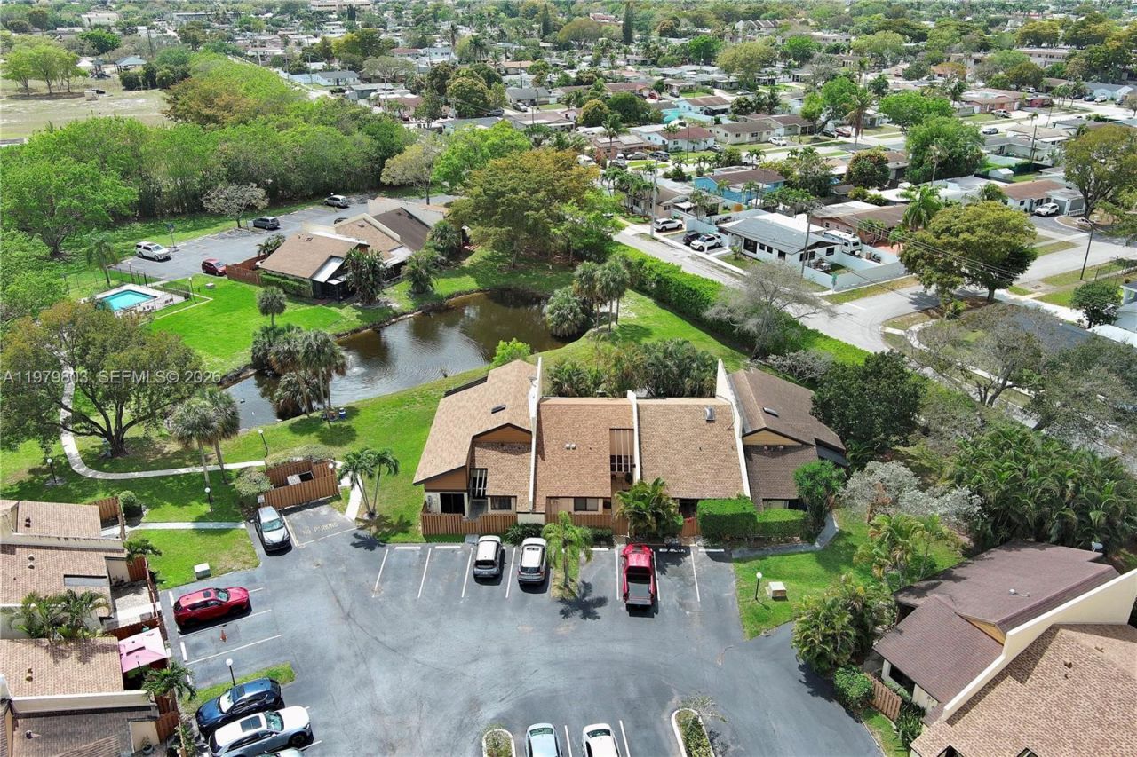 3812 NW 77th Ave , Davie, FL 33024 Photo