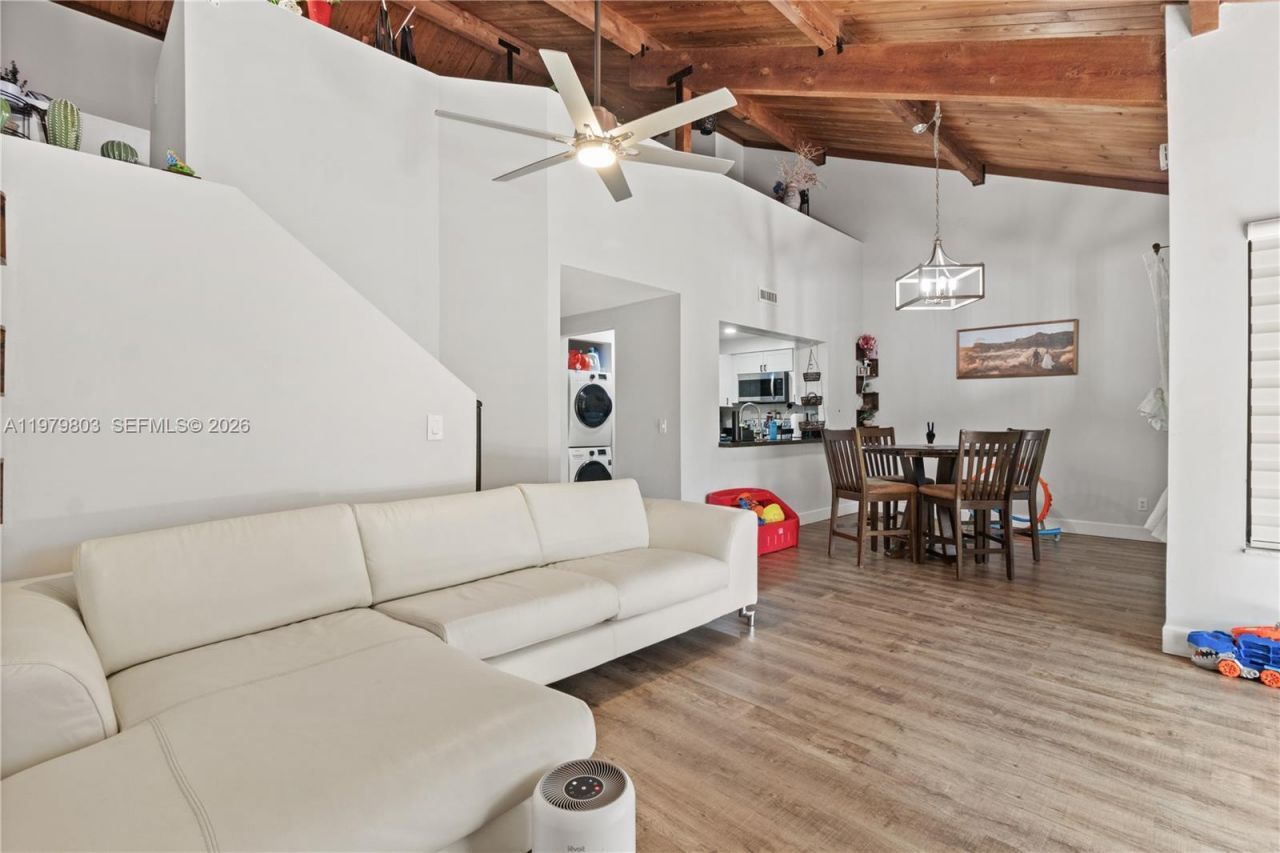 3812 NW 77th Ave , Davie, FL 33024 Photo