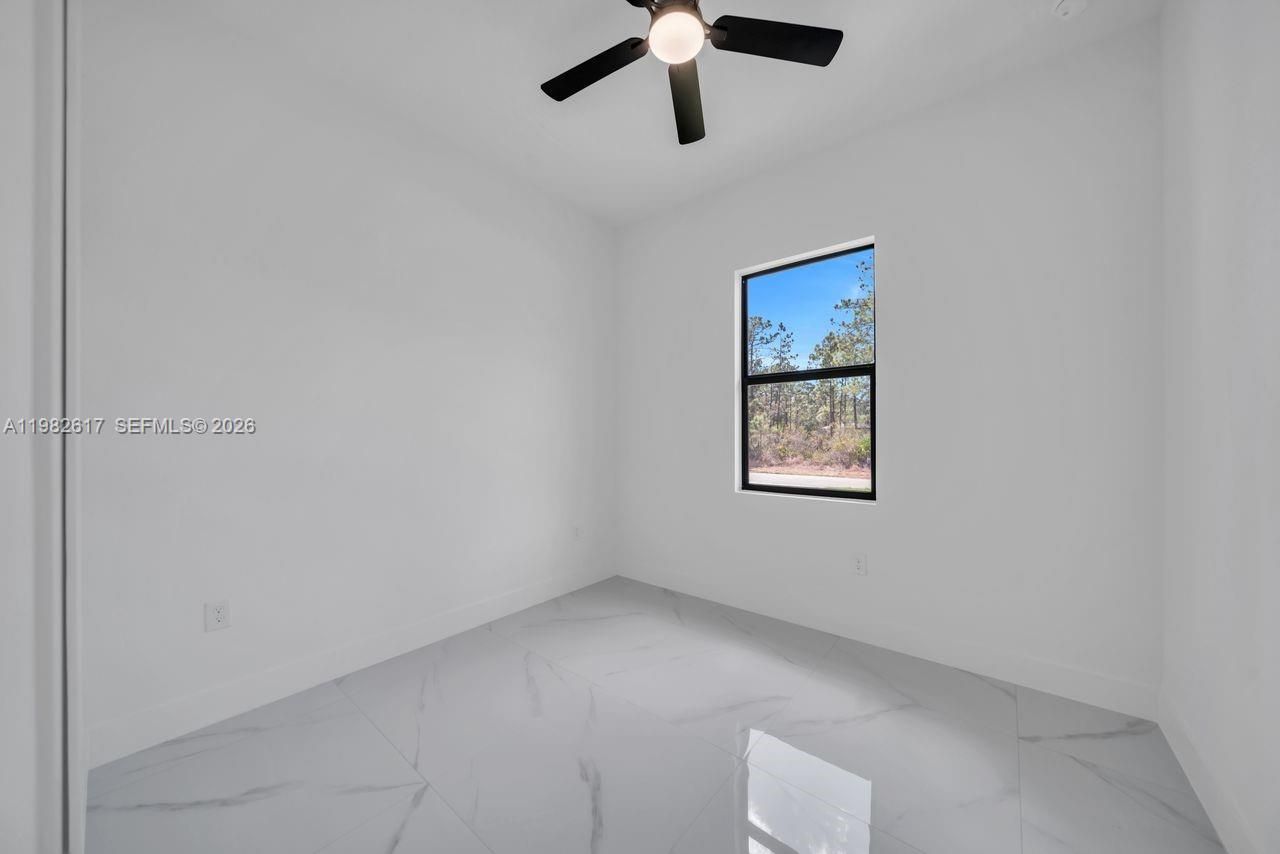 637 Summit Ave S, Lehigh Acres, FL 33974 Photo