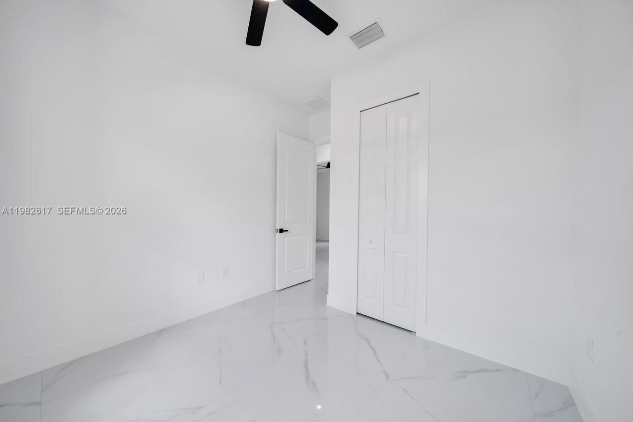 637 Summit Ave S, Lehigh Acres, FL 33974 Photo