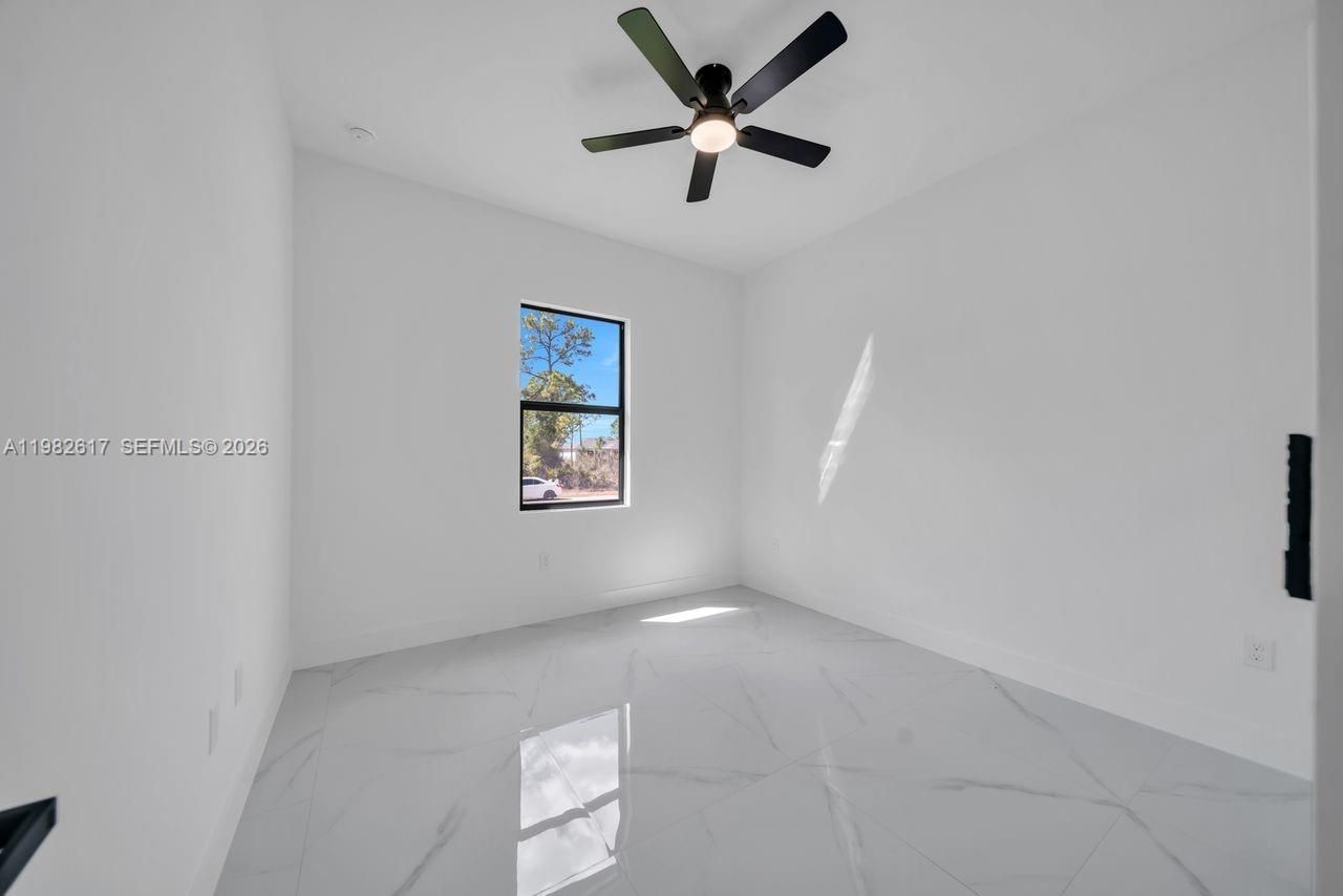 637 Summit Ave S, Lehigh Acres, FL 33974 Photo