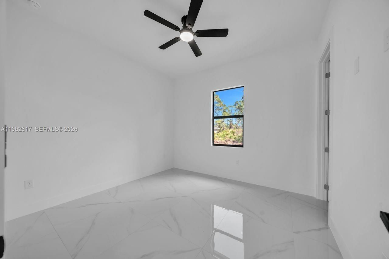 637 Summit Ave S, Lehigh Acres, FL 33974 Photo
