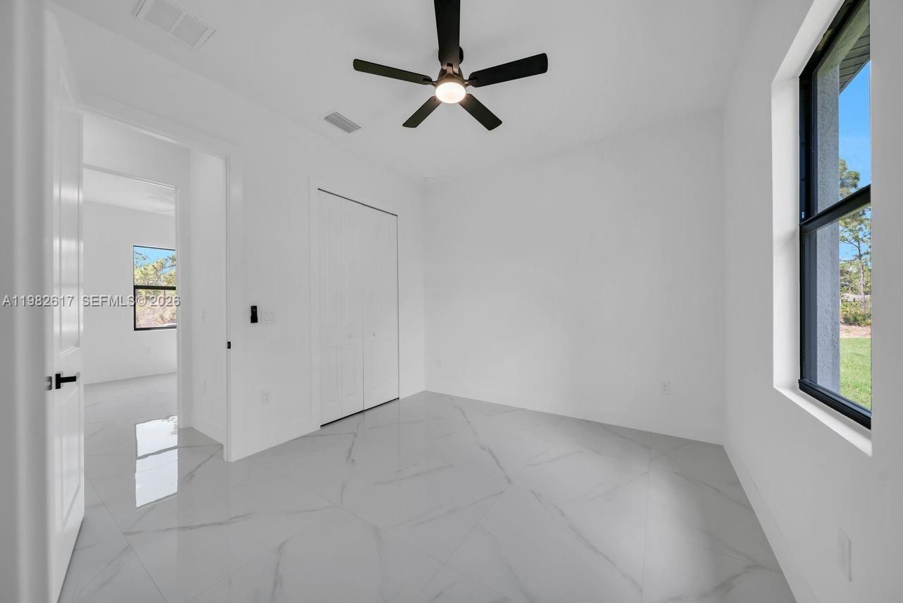 637 Summit Ave S, Lehigh Acres, FL 33974 Photo
