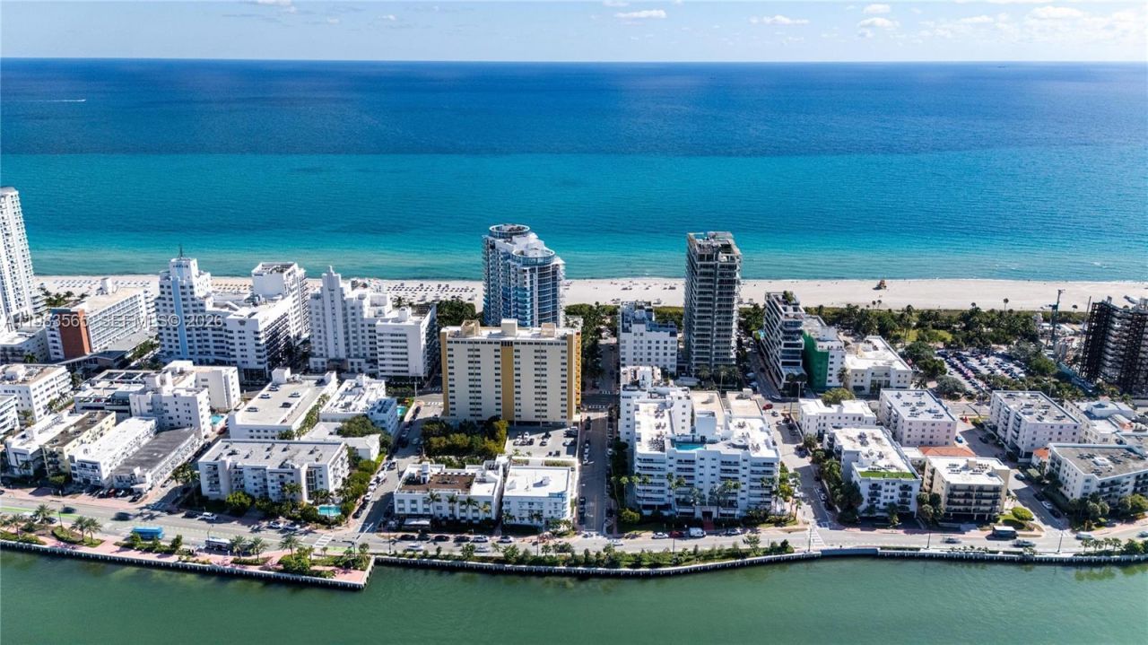 237 38th St , Unit 4, Miami Beach, FL 33140 Photo