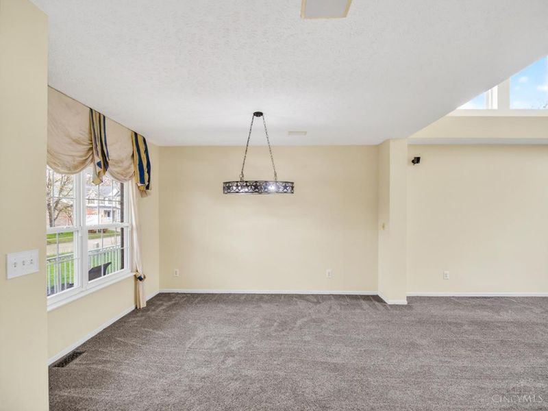 530 Park Place, Union Twp, OH 45244 Photo 3