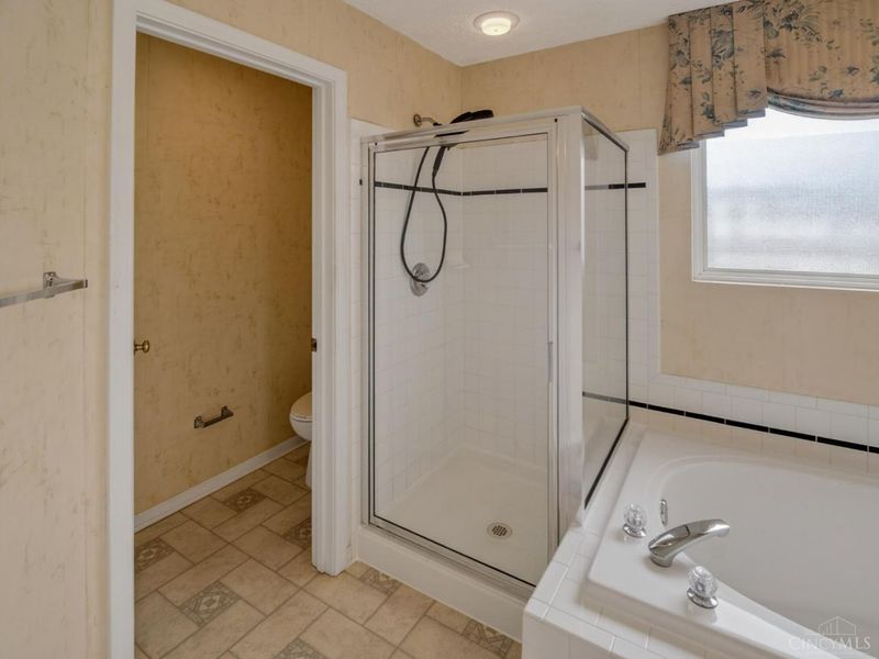 530 Park Place, Union Twp, OH 45244 Photo 31