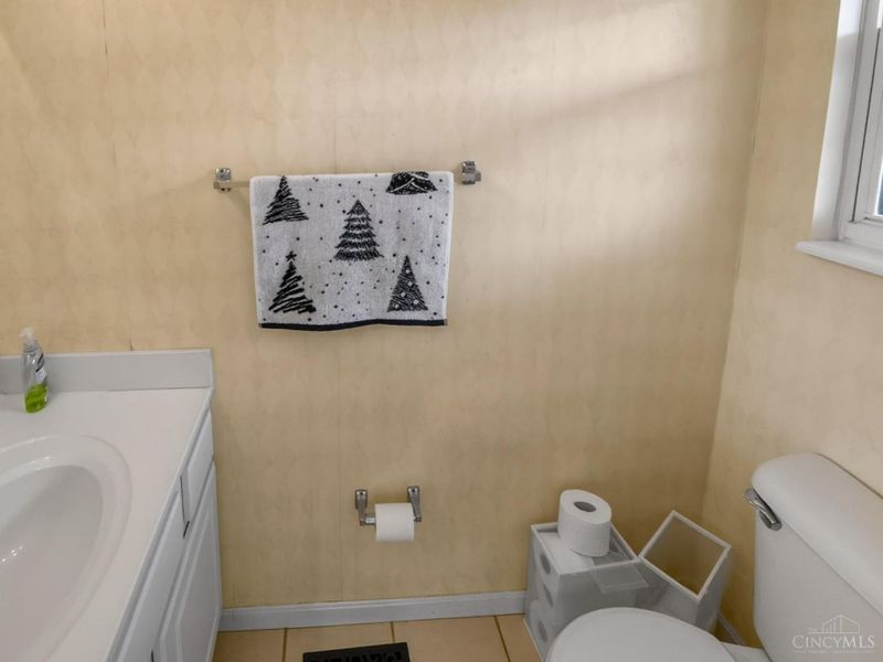 530 Park Place, Union Twp, OH 45244 Photo 7