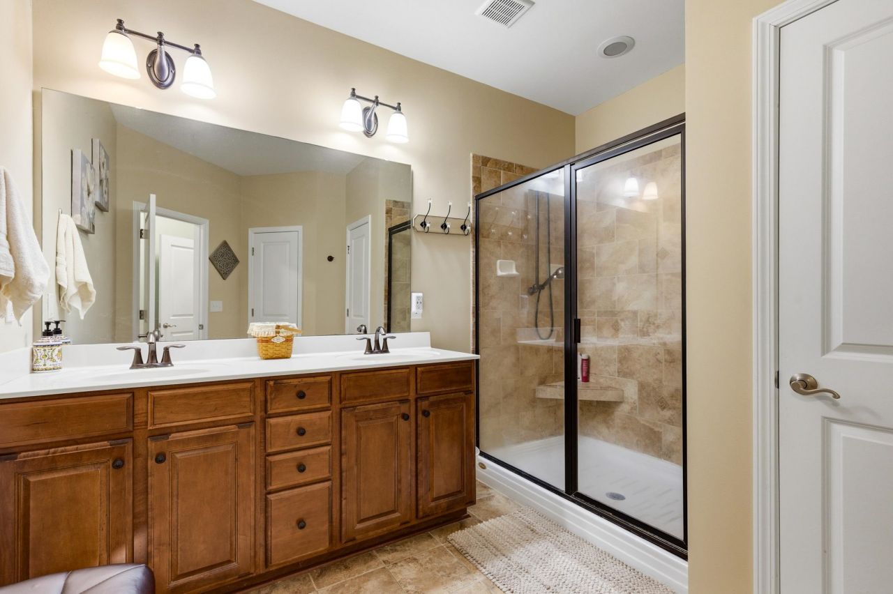 4613 Marshwood Dr. Photo 21