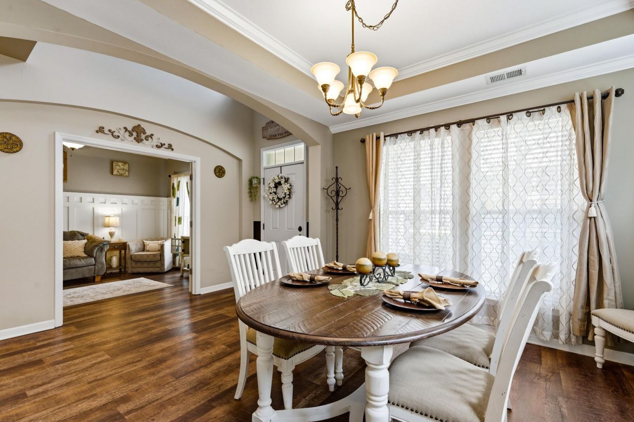 4613 Marshwood Dr. Photo 5