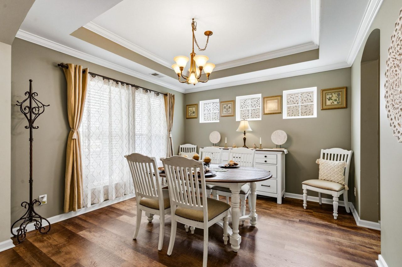 4613 Marshwood Dr. Photo 6