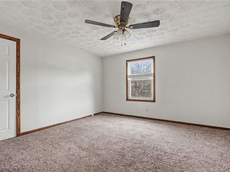 412 Orchard Avenue, Niles, OH 44446 Photo 17