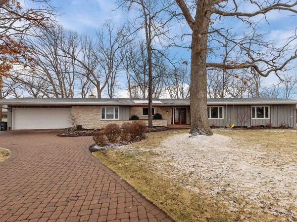 45 FOX POINT DRIVE, Appleton, WI 54911