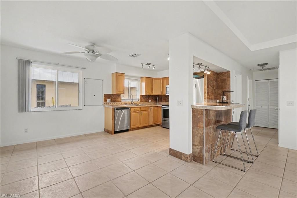 4910 Viceroy St, Unit 7, Cape Coral, FL 33904 Photo