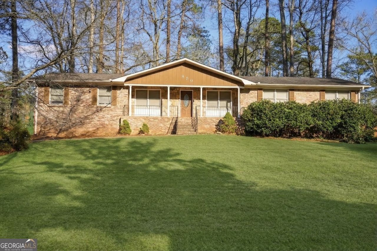 850 Tall Deer Drive, Fairburn, GA 30213 Main Photo