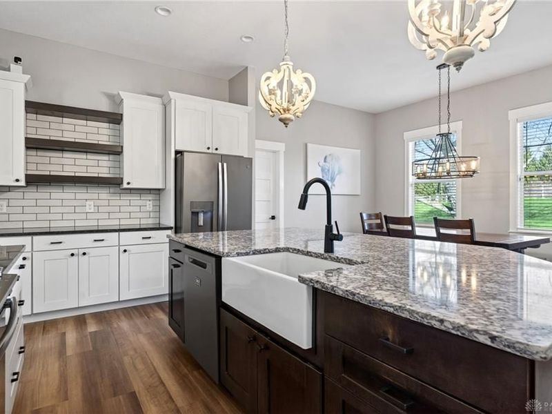 7425 Stoneham Circle, Clearcreek Township, OH 45066 Photo 12