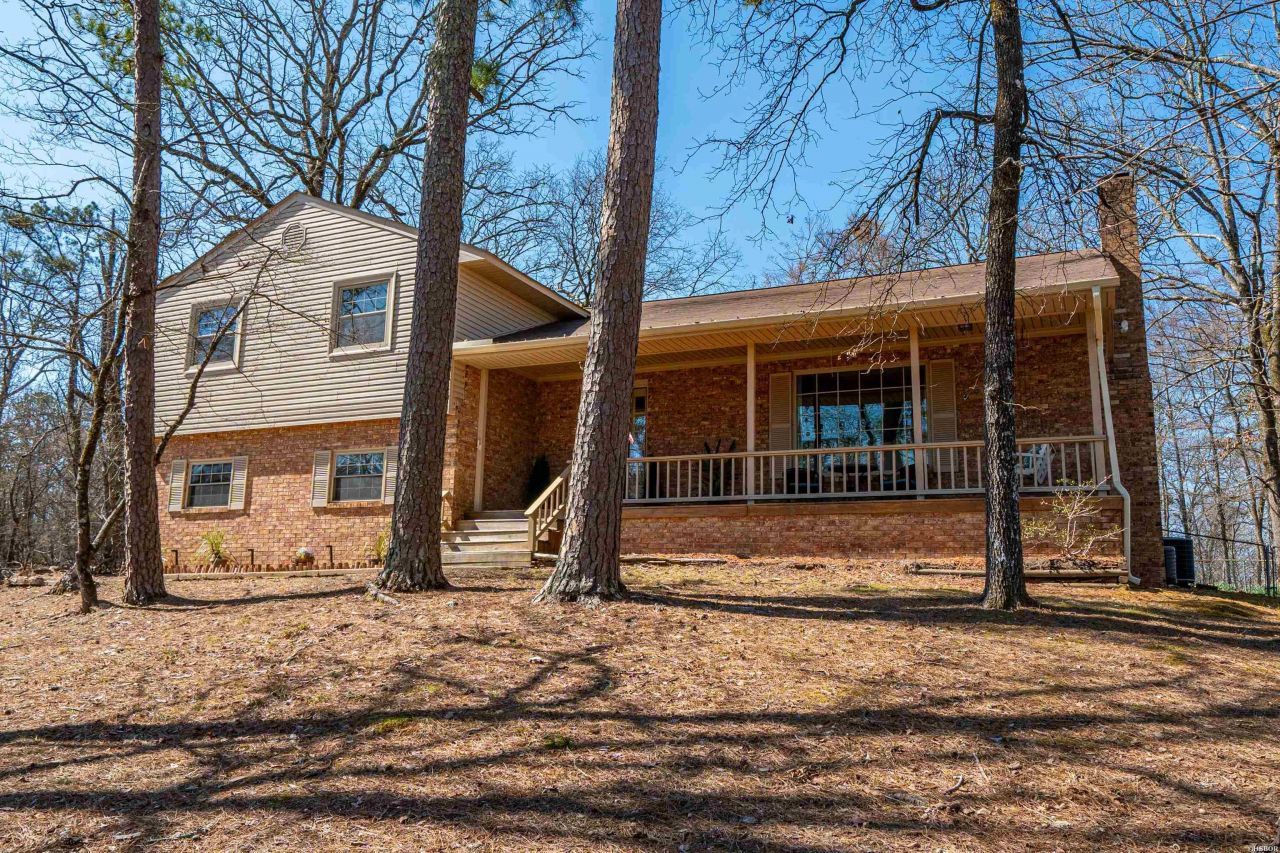 105 ROLLING ACRES Court Pearcy, AR 71964