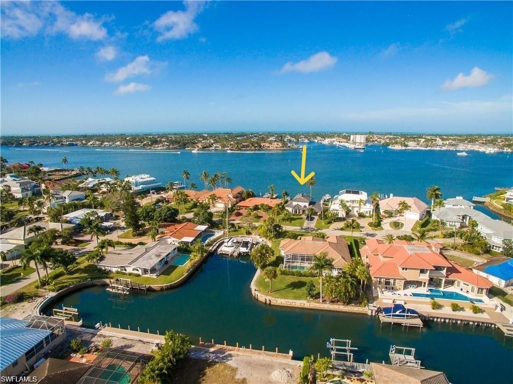 1535 Dolphin Ln, Naples, FL 34102 Photo
