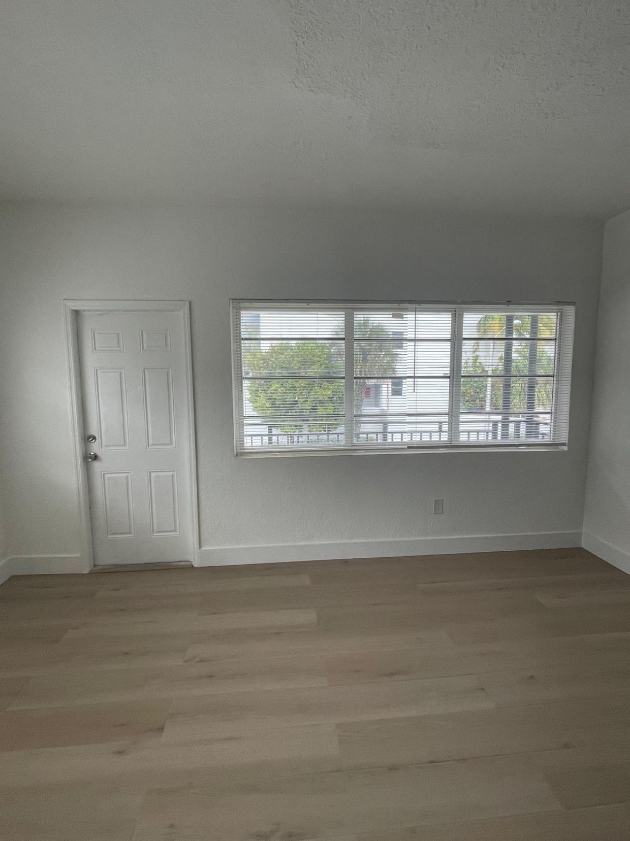 6910 Byron Avenue, Unit 3, Miami Beach, FL 33141 Photo