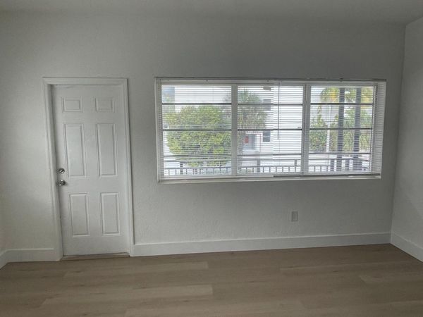 6910 Byron Avenue, Unit 3, Miami Beach, FL 33141