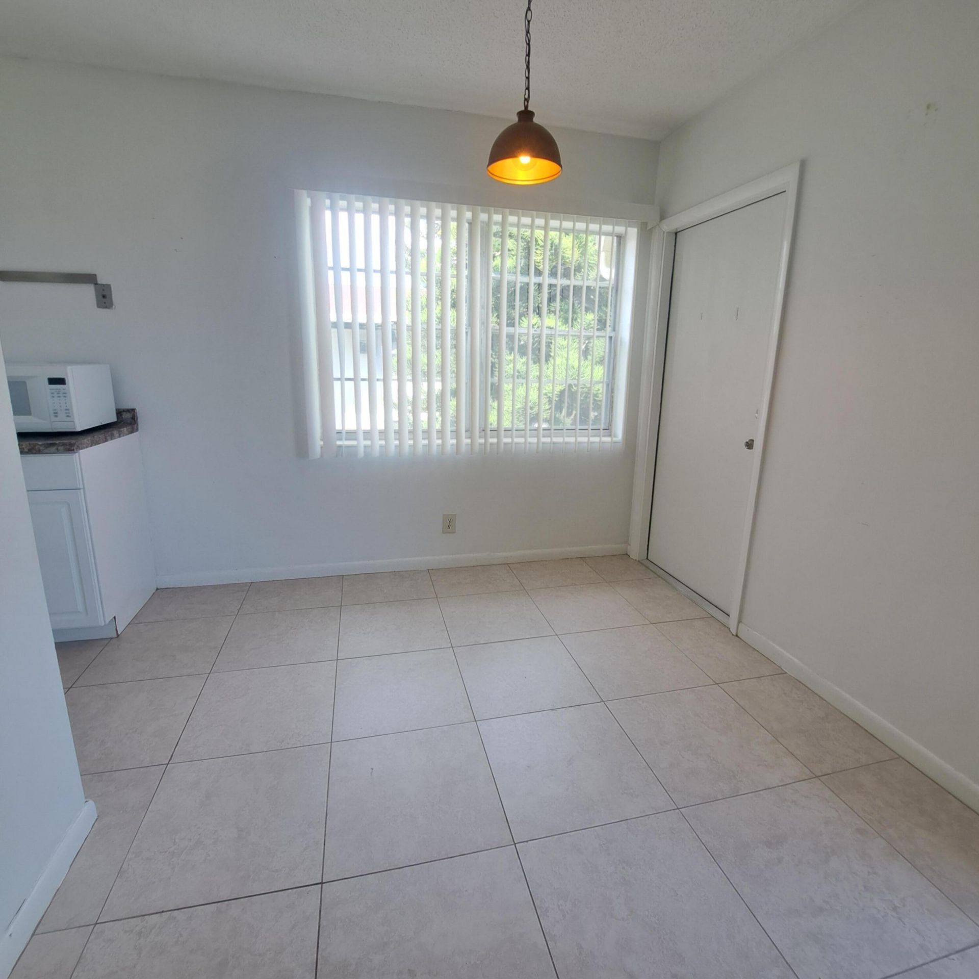 109 E Salisbury E, West Palm Beach, FL 33417 Photo