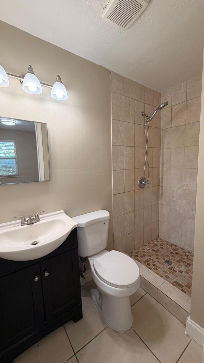 752 Martin Luther King Junior Boulevard, Unit Apt 5, Riviera Beach, FL 33404 Photo