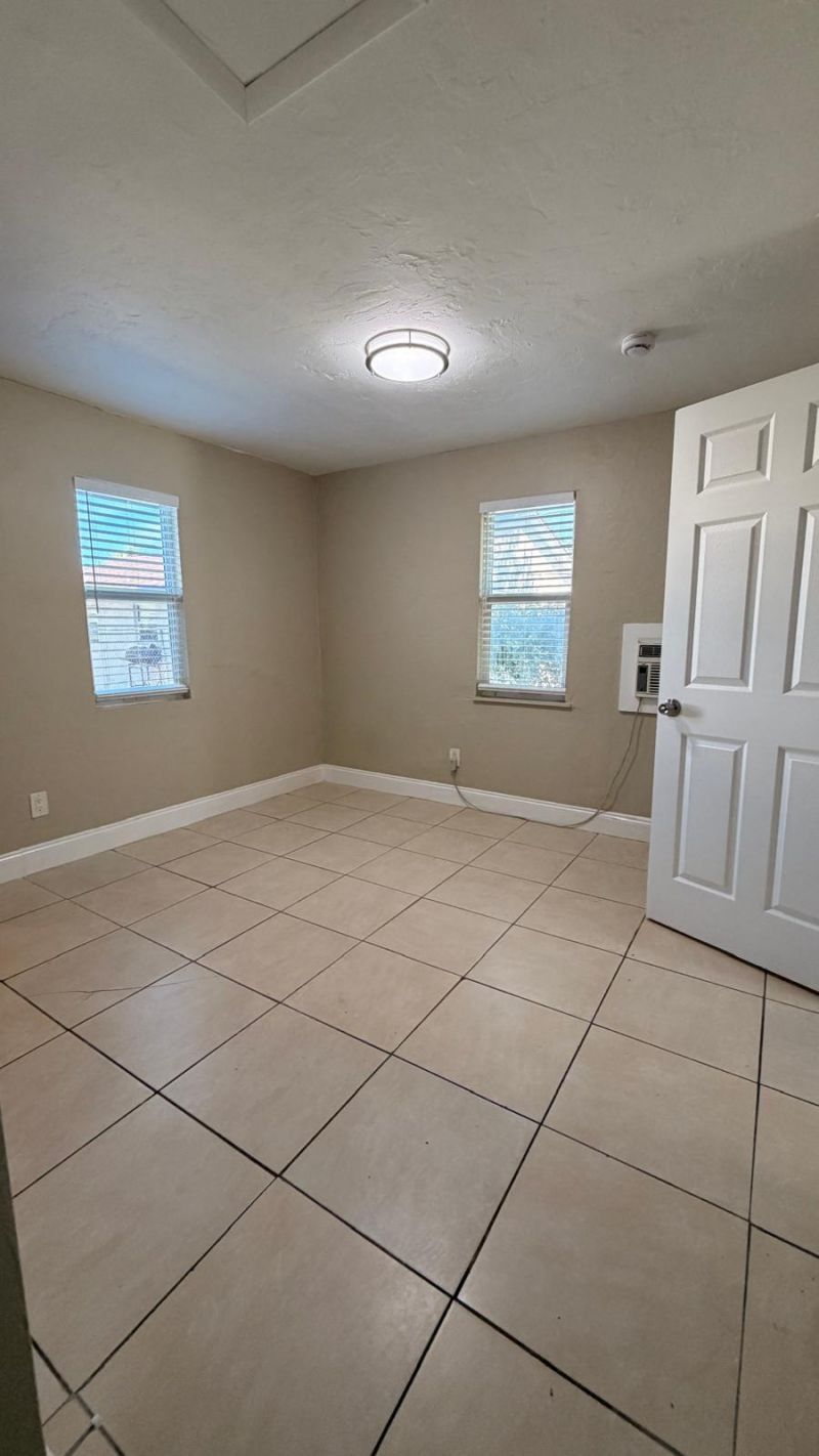 752 Martin Luther King Junior Boulevard, Unit Apt 5, Riviera Beach, FL 33404 Photo